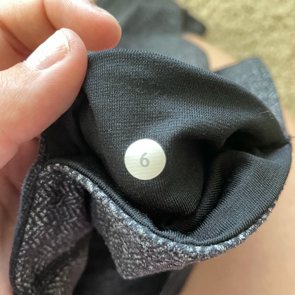Lululemon leggings - Picture 4 of 4